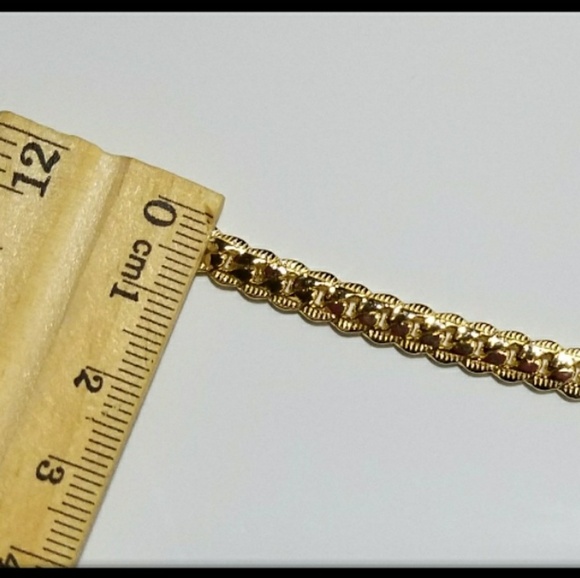 Gold bracelet 18k plated Bracelet NWT - Picture 2 of 4